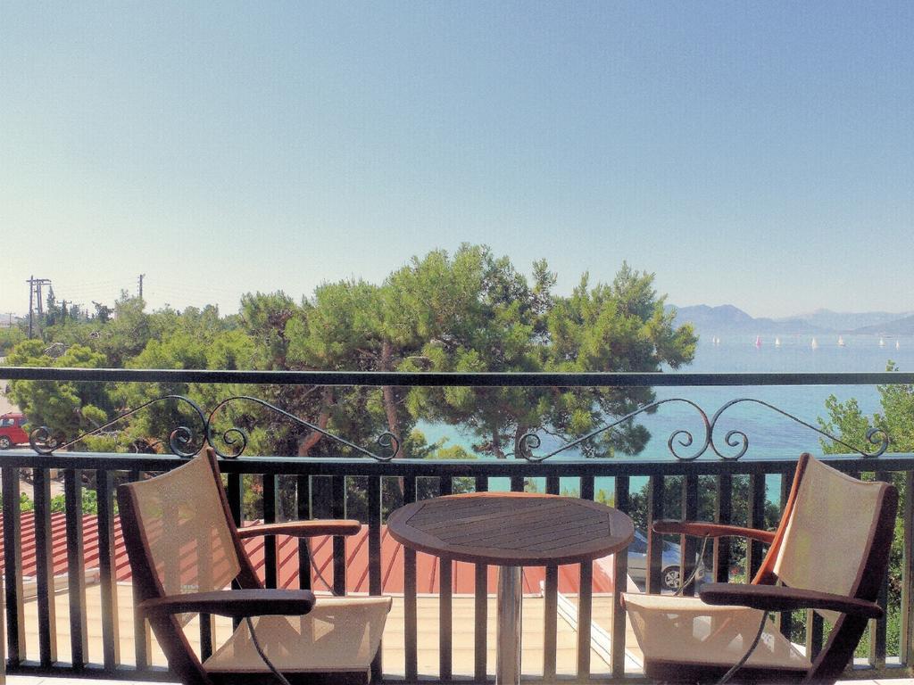 Danae Hotel Aegina Екстер'єр фото